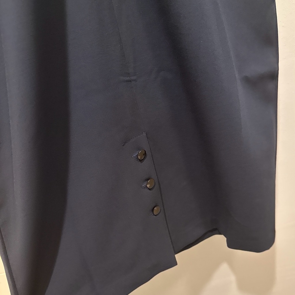 Club Monaco Navy Sheath Dress NWT Sleeveless V-Back Button Detail Size 4 - Picture 5 of 7